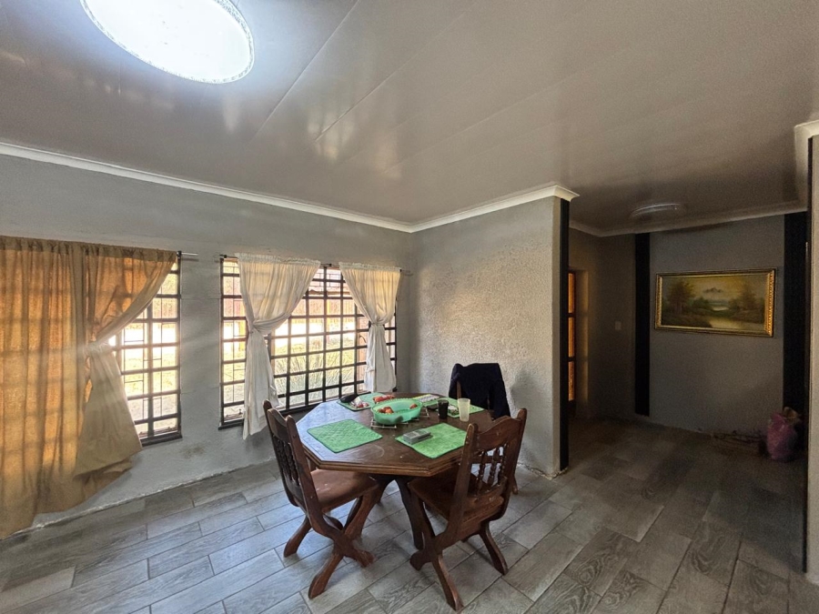 4 Bedroom Property for Sale in Roosheuwel North West